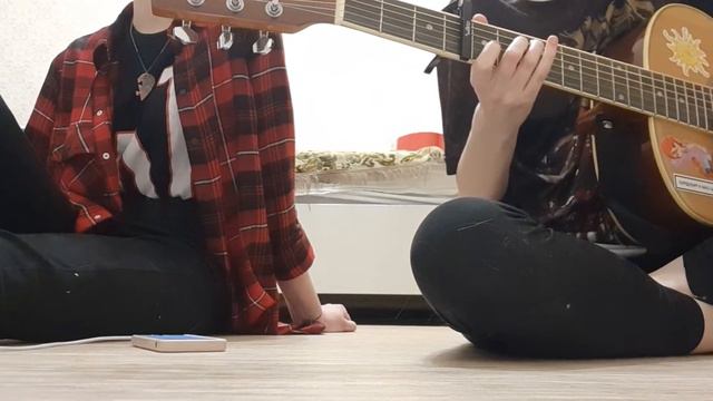 две лучшие подружки пытаются сыграть кавер на лучшие подружки смотреть онлайн