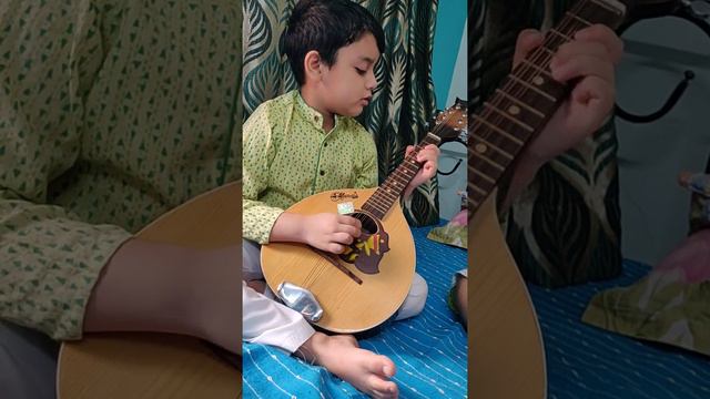 A Mandoline cover for Ore grihobasi смотреть онлайн