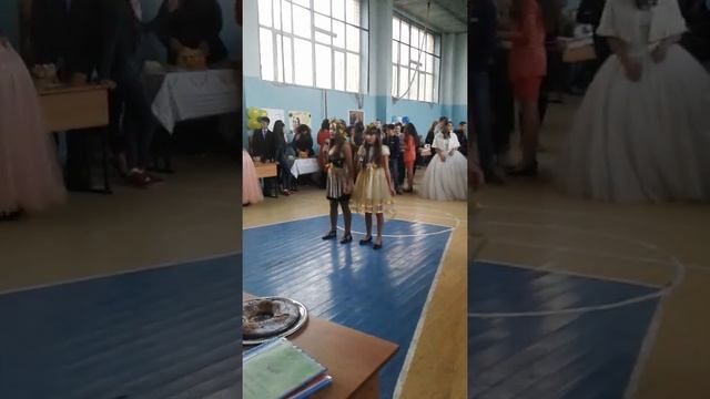 Осенний бал??? смотреть онлайн