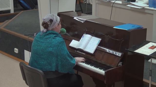 Над страной, где под небом стоит Вифлеем смотреть онлайн