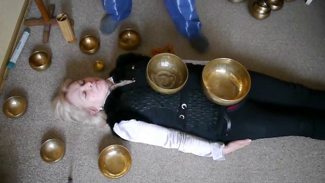 Поющие чаши купить | Медитация | Набор тибетских чаш | Массаж поющими чашами смотреть онлайн