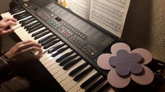 "Carlotte Waltz" ? Keyboard-Battle ? Yamaha PSR-215 vs PSR F51 ? Both TOP-sound смотреть онлайн