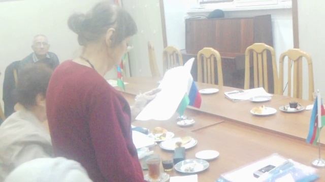 Света читает стихи в Содружестве смотреть онлайн