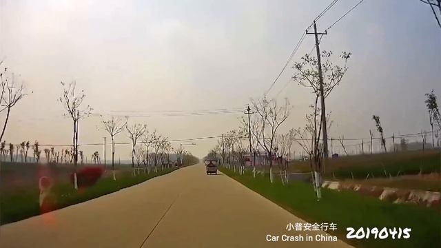中国车祸交通事故，每天十分钟开车慢又怂。 смотреть онлайн