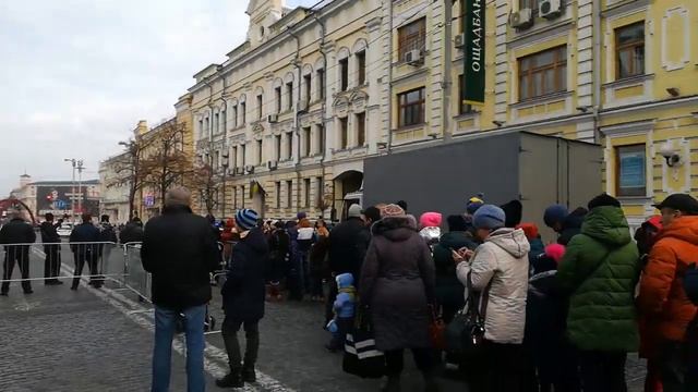 Киев, Рождество. По Владимирской улице. смотреть онлайн