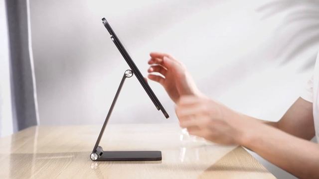 Infinity iPad Stand смотреть онлайн
