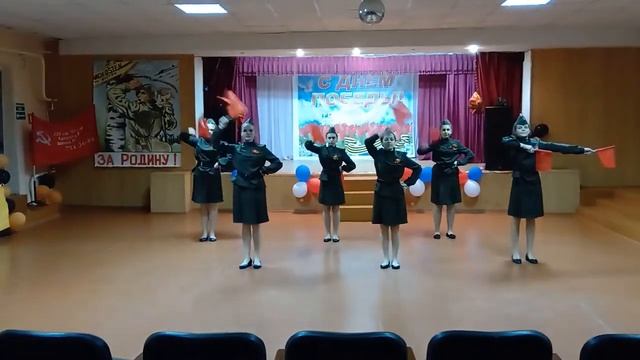 Танцевальный коллектив Улыбка Танец военных регулировщиц, п Горьковский смотреть онлайн