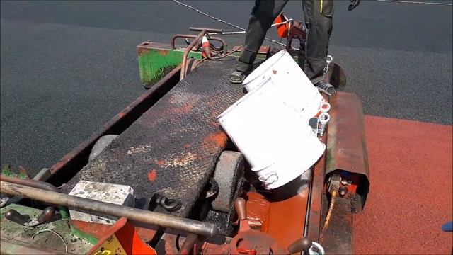 Укладка беговых дорожек CONICA CONIPUR SW installation of running tracks смотреть онлайн
