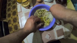 Прикормка для рыбы.Пластилин для ловли на пружину. Прикормка на карася. Рыбалка.