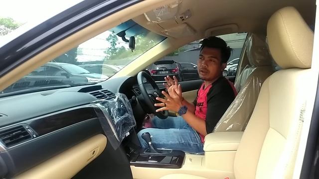 Review Toyota Camry 2.5 G смотреть онлайн