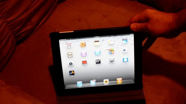iPad 2 Case Review: Jensen vs Targus 360 смотреть онлайн