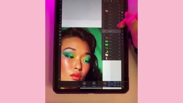 Как нарисовать векторный портрет на IPad в Affinity designer. Прямой эфир 3.02.2022 смотреть онлайн