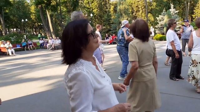 Я ДЛЯ ТЕБЯ ОДНОЙ ЖИВУ ЛЮБОВЬ МОЯ! ТАНЦЫ ХАРЬКОВ СЧАСТЛИВЫЕ ДНИ смотреть онлайн