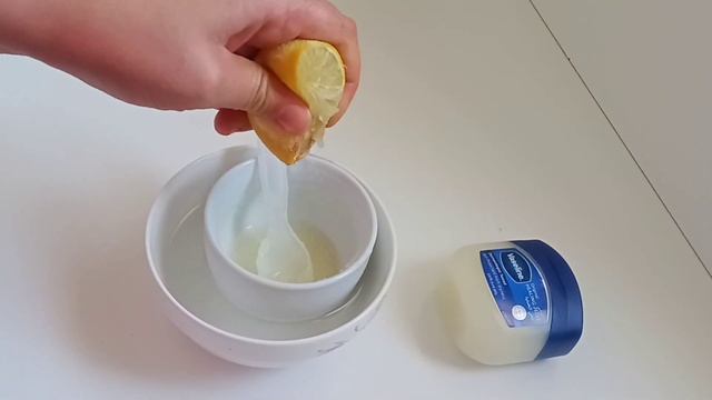 إزالة التجاعيد من الوجه بشكل طبيعي في المنزل / تخلص من تجاعيد الفم العميق باستخدام الفازلين والبيض смотреть онлайн