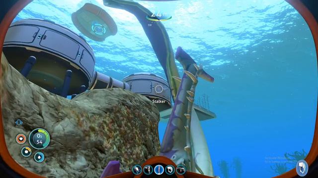 KILLING A STALKER [ Subnautica ] Gameplay смотреть онлайн