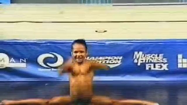 THE WORLD'S STRONGEST BOY