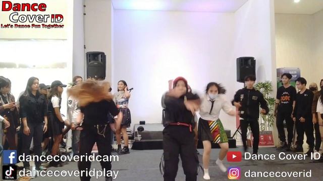 KPOP RANDOM DANCE Must Have Love Trans Studio Mall Cibubur 290522 смотреть онлайн