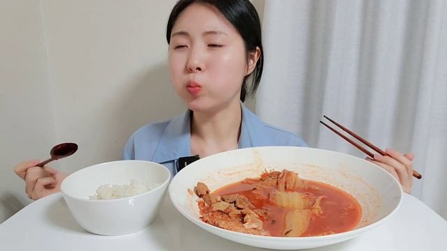 돼지고기 김치찜 먹방 KIMCHIJJIM MUKBANG ASMR