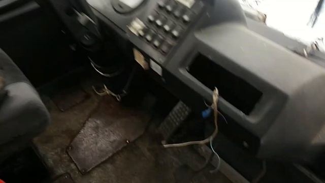 Заброшенный автобус ПАЗ-4230 Аврора смотреть онлайн