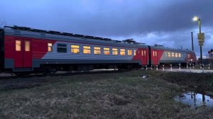 Обзор на первый и единственный дизель-электропоезд ДТ-1 «Дятел»