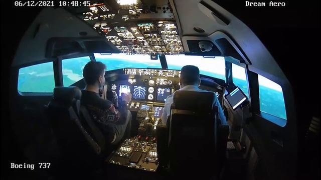 Отказ двигателя на взлёте в Калининграде. Тренажёр Boeing 737 (Dream Aero). Часть 2 смотреть онлайн