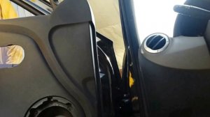 Ограничитель двери Renault Logan (Renault Logan Black Line), Sandero, Duster, Largus