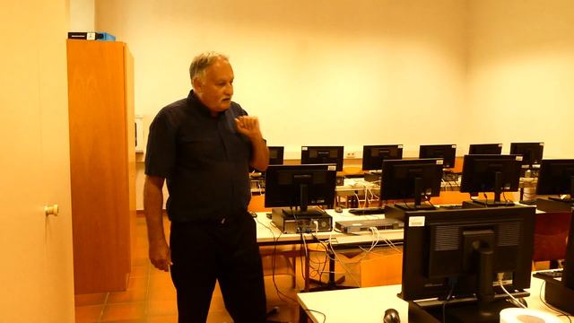 Wolfgangs Computer Netzwerk - Stift Viktring смотреть онлайн