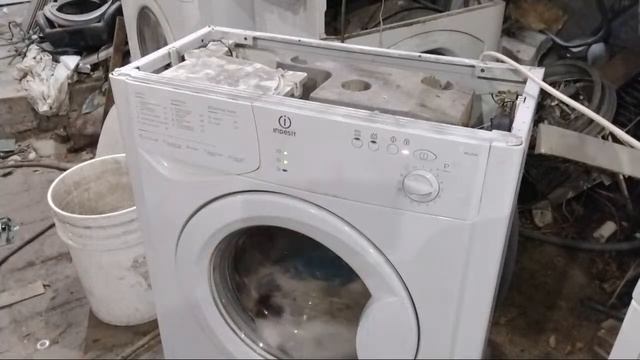 стираем на indesit wiun81 смотреть онлайн