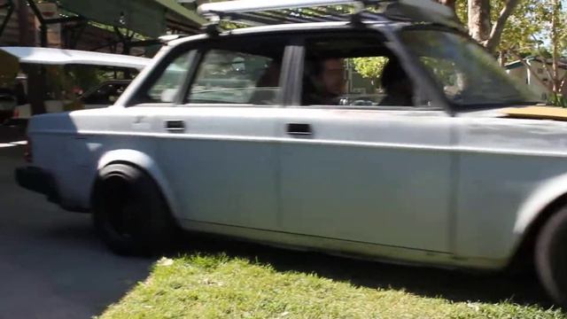 Boso Volvo 240 Turbo - Davis Swap Meet 2017 смотреть онлайн