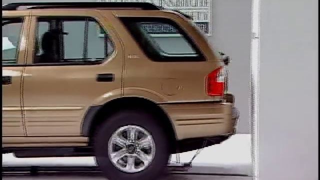 Crash Test 2001 Isuzu Rodeo ( 5 M.P.H) Rear into Flat Barrier IIHS смотреть онлайн