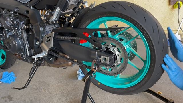 2022 Yamaha MT-09 600 Mile Service | How-To смотреть онлайн