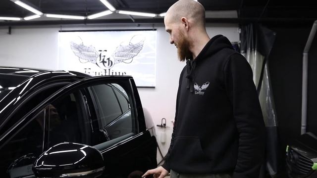 Перешив салона и карбон для Jaguar I Pace | Английская электрическая кошка в стенах Eastline Garage смотреть онлайн