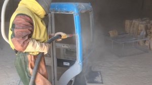 Пескоструй, пескоструйная обработка миниэкскаватора