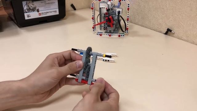 Заводная машинка Lego Technic - инструкция 1 смотреть онлайн