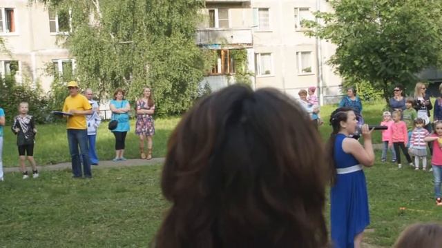 Эльвира Шихсаидова - Ленинградский рок-н-ролл (2015.06.01 День защиты детей) смотреть онлайн