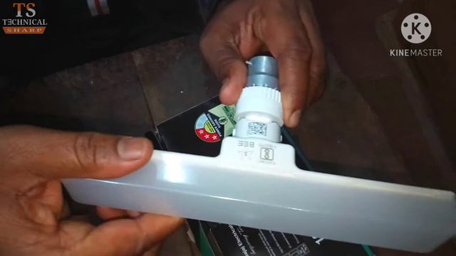 New bajaj Led Lamp 10w linear wider spread light stellar hands on price hindi - हिंदी смотреть онлайн