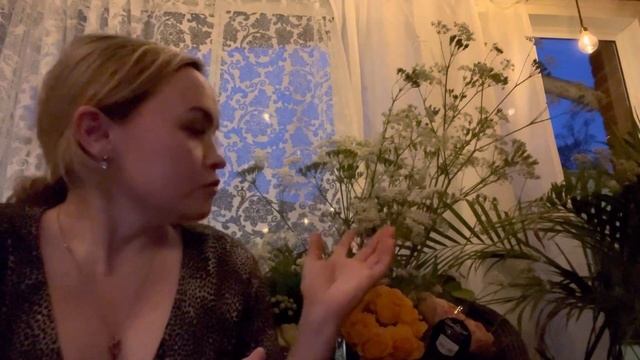 Букет из ирисов и роз смотреть онлайн