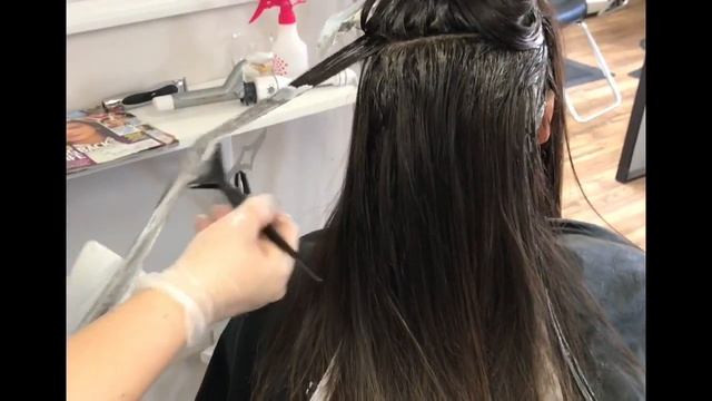 HOW TO ADD BALANCED DIMENSION TO BRUNETTE HAIR/2018 смотреть онлайн