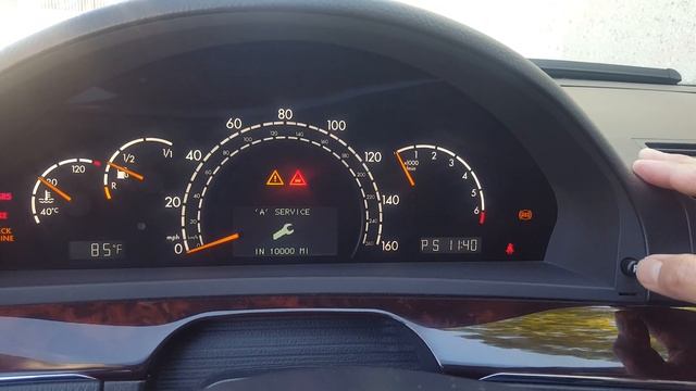 How to reset your service interval on your S500 Mercedes Benz смотреть онлайн