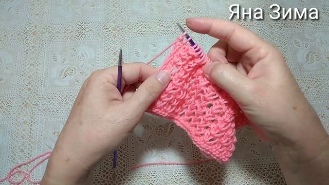 Очень простой ажурный узор спицами.Всего 2 ряда. смотреть онлайн