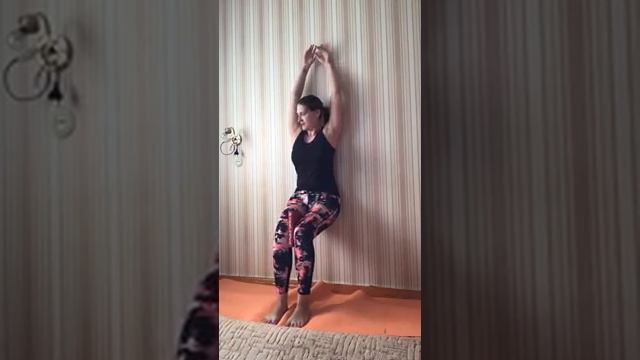 Йога у стены смотреть онлайн