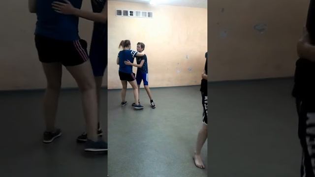 Тула. Маркин.Д. Групповые и индивидуальные тренировки для детей и взрослых по БОКСУ, КУДО, МУАЙ ТАЙ смотреть онлайн