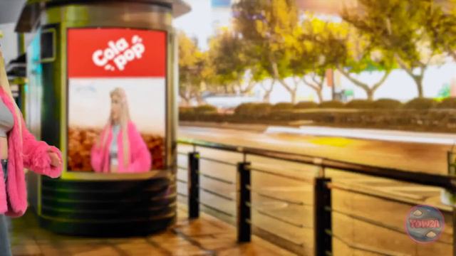 BARBIE IS A NERD🤓 Extreme Doll Makeover | Rich VS Broke Hacks & Gadgets by YOWZA смотреть онлайн
