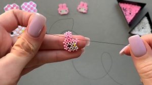 Tutorial / МК / MY MELODY из бисера в технике крестик?❗️ВИДЕО НЕ МОЕ❗️