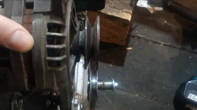 Мотоцикл с двигателем от мотоблока на раме Днепр или Урал. Часть 1 смотреть онлайн