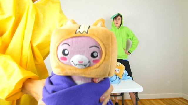 If Everything Was Like AMONG US! (LANKYBOX FUNNY MOMENTS) смотреть онлайн