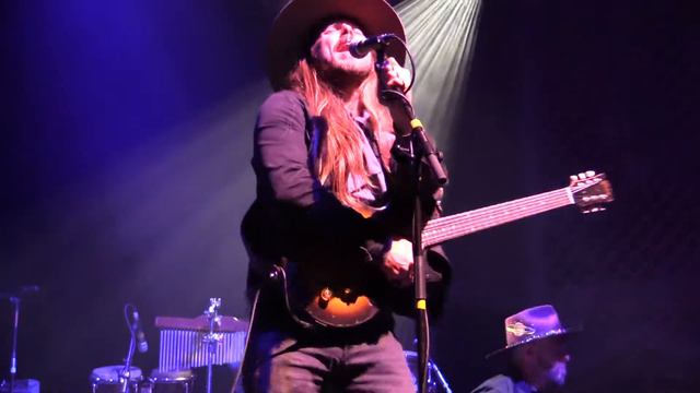 Lukas Nelson Promise Of The Real I Hope You Find Your Self Before I Find Somebody Else смотреть онлайн