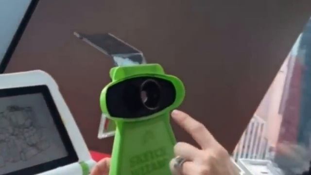 Crayola's Sketch Wizard @ HoliDAY of Play смотреть онлайн