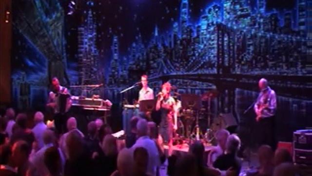 l orchestre etoile du soir au dancing le point de vue a laz смотреть онлайн