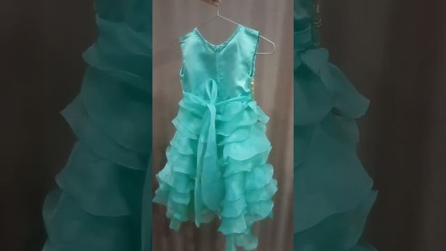 Пышное платье с воланами и хвостом!!! смотреть онлайн